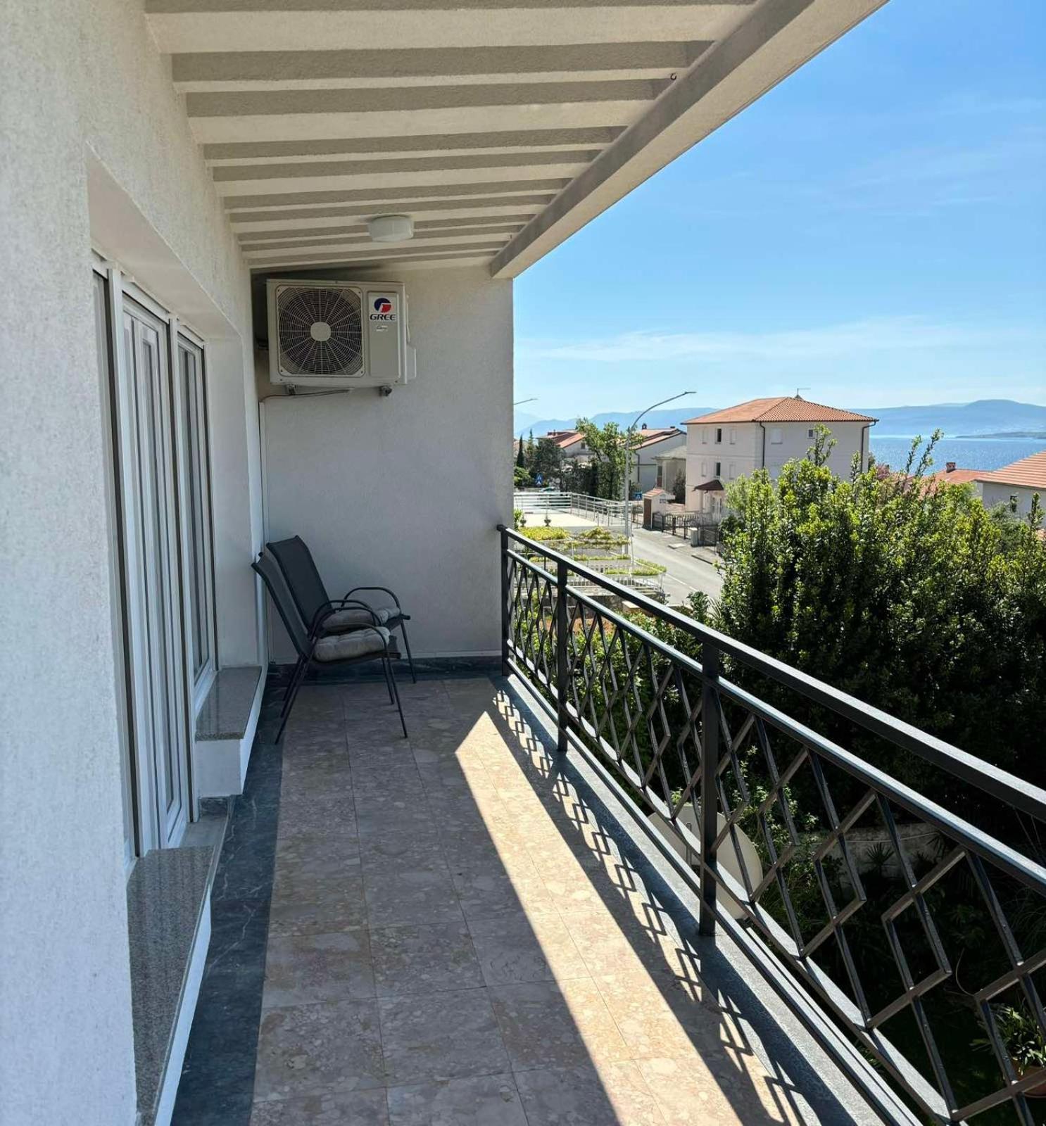 Helen Apartments Crikvenica Exterior photo